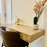 Cosy, Calme Et Climatisé Proche Centre Appartamento