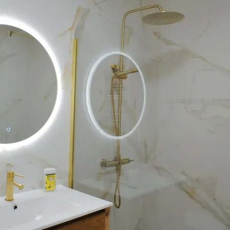 Cosy, Calme Et Climatisé Proche Centre Appartement